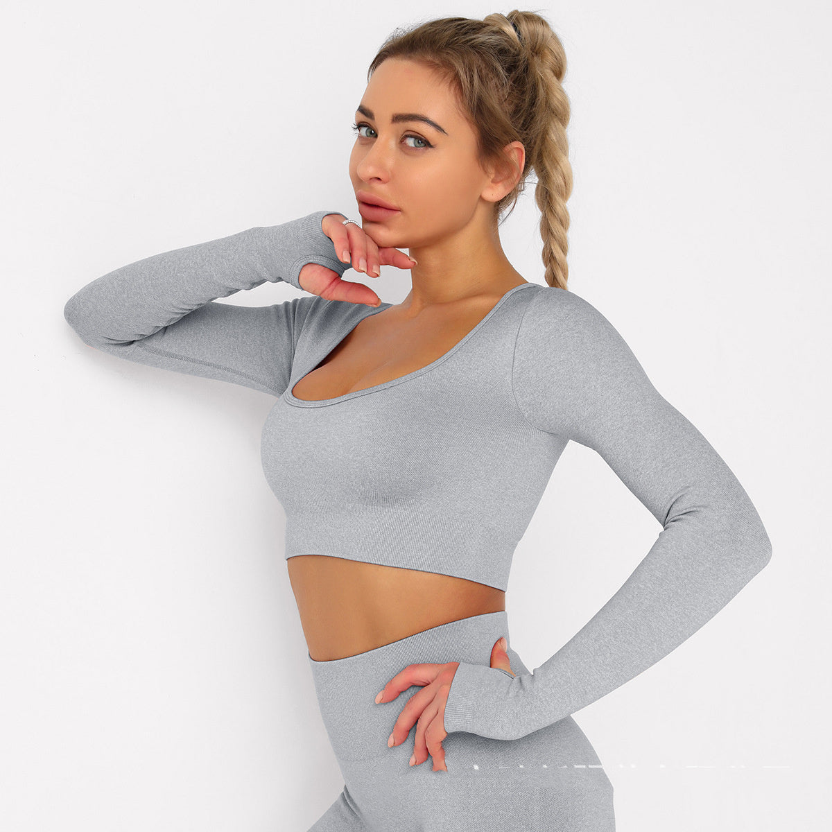 Seamless Knitted Yoga Top Wicking And Breathable Fitness Suit